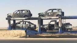 النيران تلتهم 4 سيارات على متن شاحنة بمحافظة الأفلاج