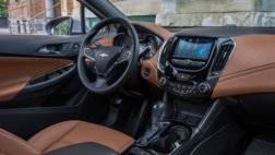 2018-Chevrolet-Cruze-Diesel-Sedan-Interior-001-1024x683.jpg