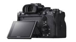 Sony-a7R-IV-mirrorless-camera-16.jpg