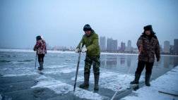 133-014214-china-ice-festival-frost-17.jpeg