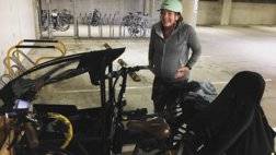 new zealand mp give birth after ride bike.jpg