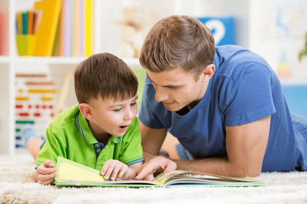 اجعل أطفالك يقرؤون يوميًا ويتعلمون الرياضيات في سن مبكرة