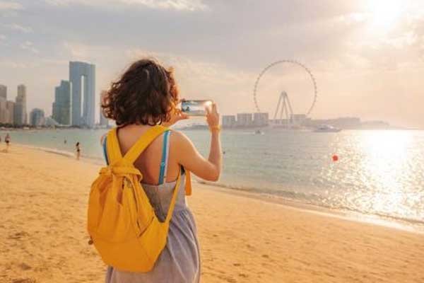 كل ما تريد معرفته عن التأشيرة السياحية لدولة الإمارات العربية المتحدة 2024