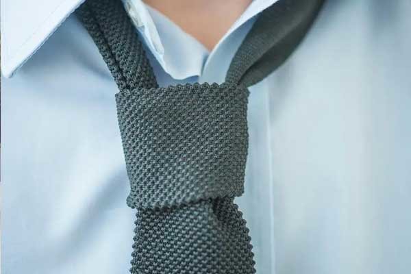 ربطة العنق المحبوكة - Knit Ties