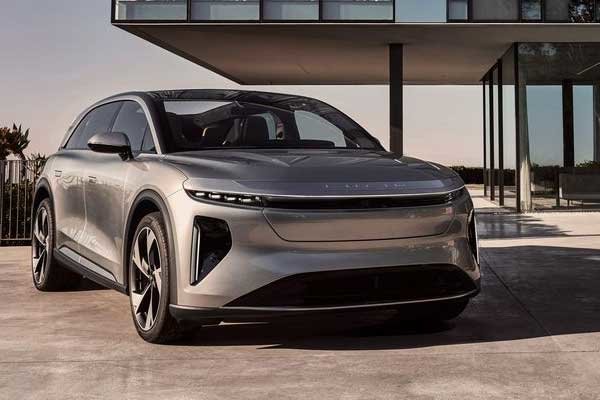 جرافيتي 2025 - لوسيد تتطلع للكمال في صناعة سيارات كهربائية عائلية فاخرة
