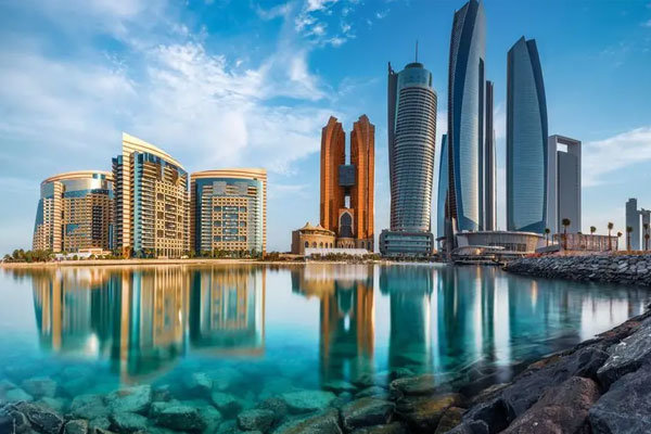 أفضل 10 أماكن للزيارة في أبوظبي