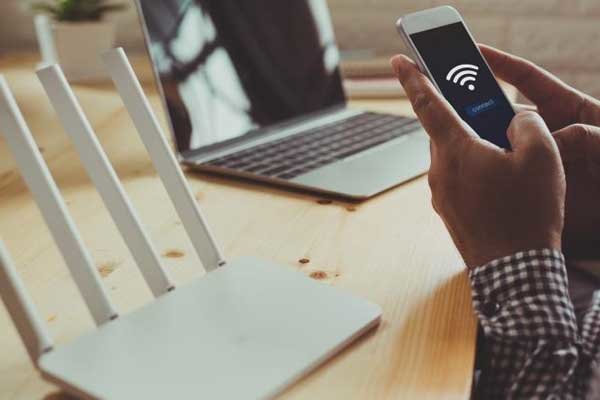  كيفية تقسيم الإنترنت WiFi على الأجهزة بدون برامج