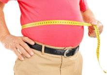 4 عادات مسائية تكسبك الوزن من دون أن تدري
