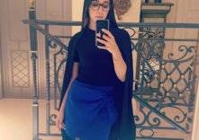 بالصورة... تنورة آسيل عمران القصيرة تشعل الإنستغرام