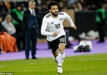 بالصور- إطلاق اسم محمد صلاح على أحد متاجر ليفربول