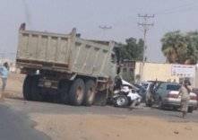 حادث مروع بين شاحنة وهايلوكس على طريق صبيا – العيدابي (صور)
