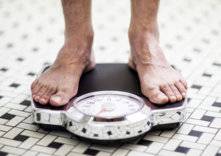 كيف تقيس وزنك دون ميزان؟