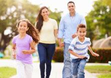 5 تصرفات تجعل الأهل أوّل المتنمرين على أطفالهم
