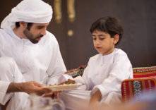 8 عادات علمها لطفلك في رمضان
